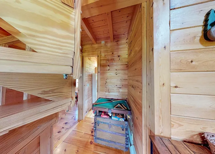 Log Cabin Escape